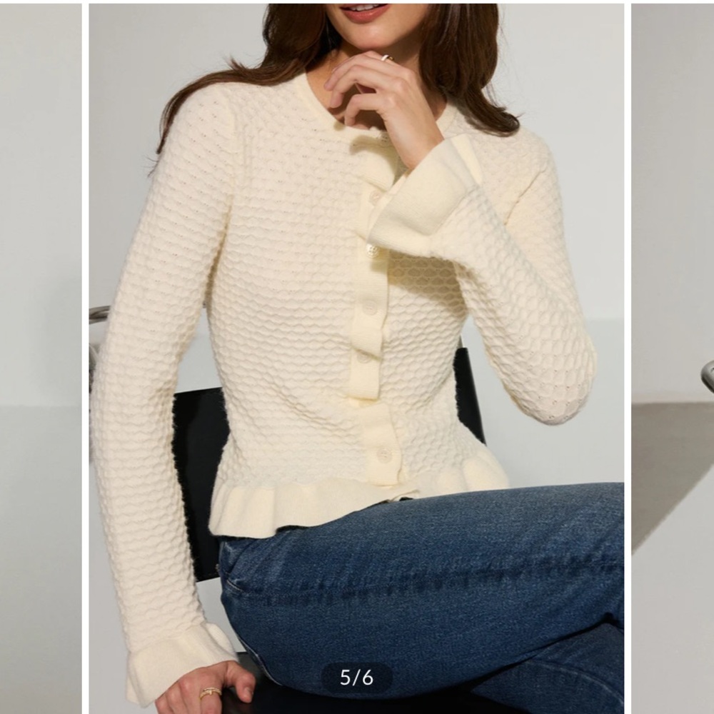 Textured ruffle knit button up top long sleeve commense